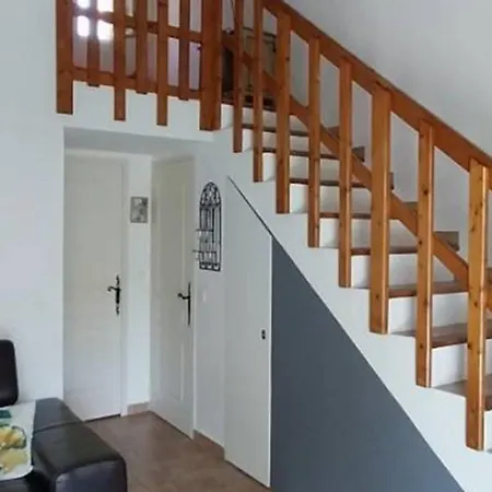 Maison Confortable Avec Jardin A - Fr-1-822-2 *