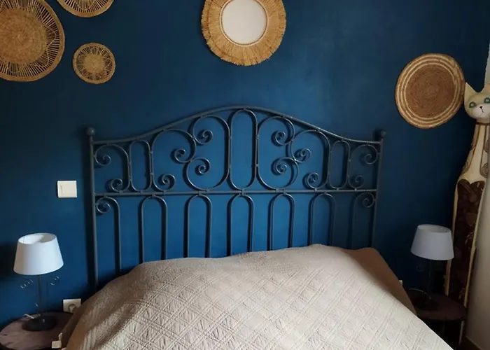 Maison Confortable Avec Jardin A - Fr-1-822-2 *